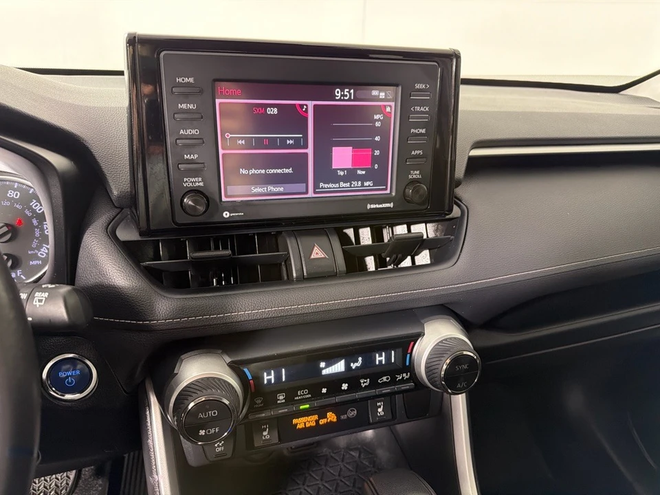 2020 Toyota RAV4 5th Gen - Image 16 of 21