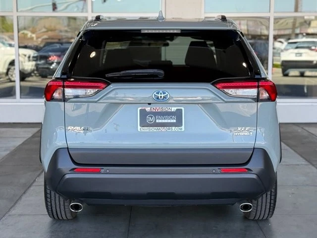 2020 Toyota RAV4 5th Gen - Image 11 of 21