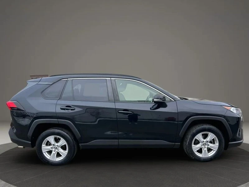 2020 Toyota RAV4 5th Gen - Image 4 of 12