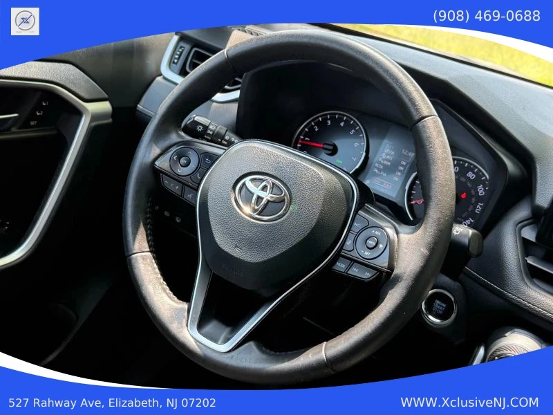 2020 Toyota RAV4 5th Gen - Image 11 of 12