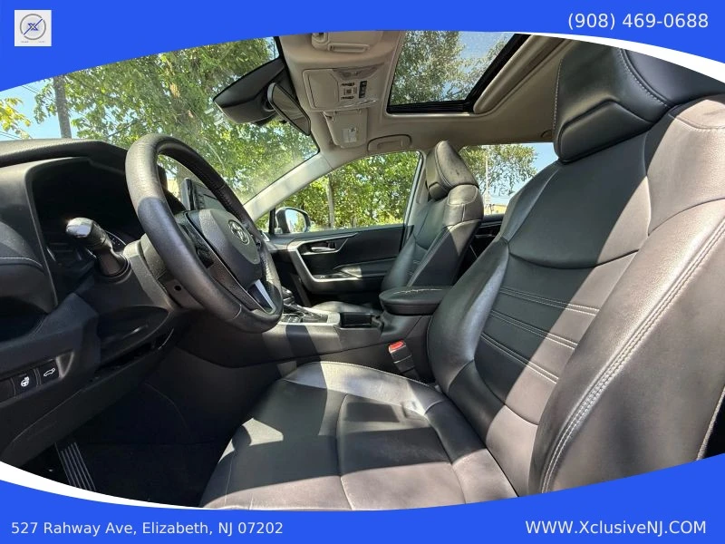 2020 Toyota RAV4 5th Gen - Image 8 of 12