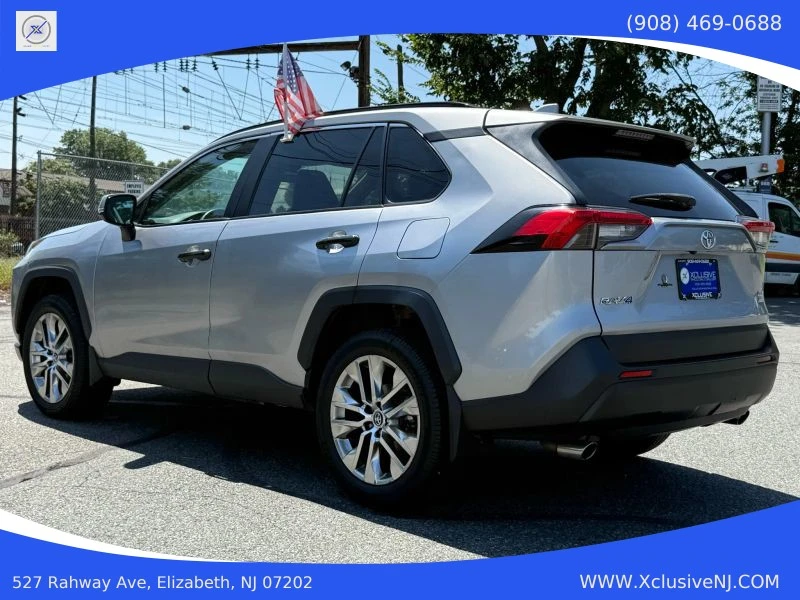 2020 Toyota RAV4 5th Gen - Image 2 of 12