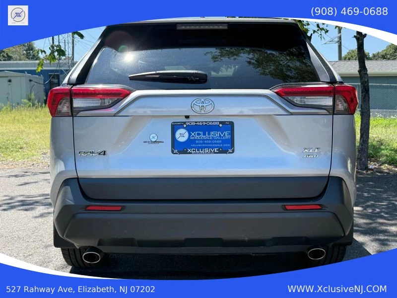2020 Toyota RAV4 5th Gen - Image 3 of 12