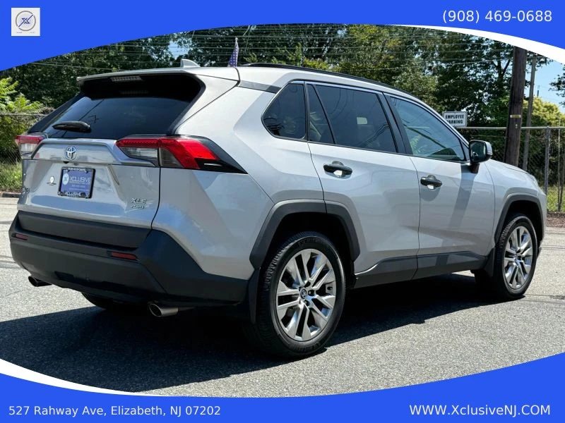 2020 Toyota RAV4 5th Gen - Image 4 of 12