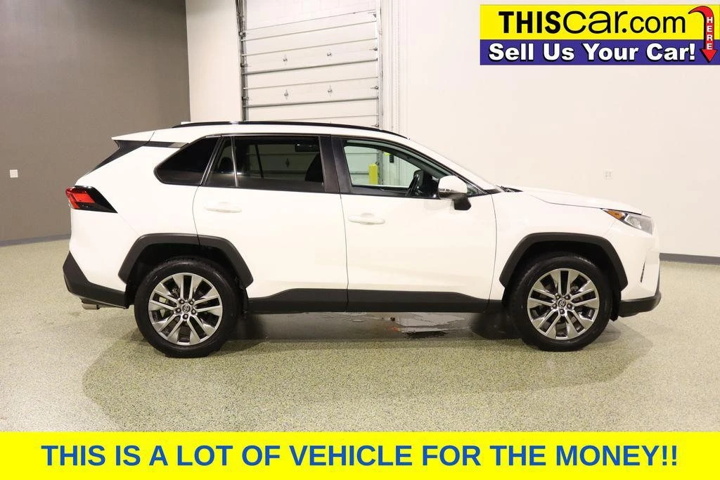 2020 Toyota RAV4 5th Gen - Image 10 of 12