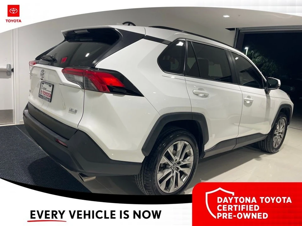 2020 Toyota RAV4 5th Gen - Image 11 of 12
