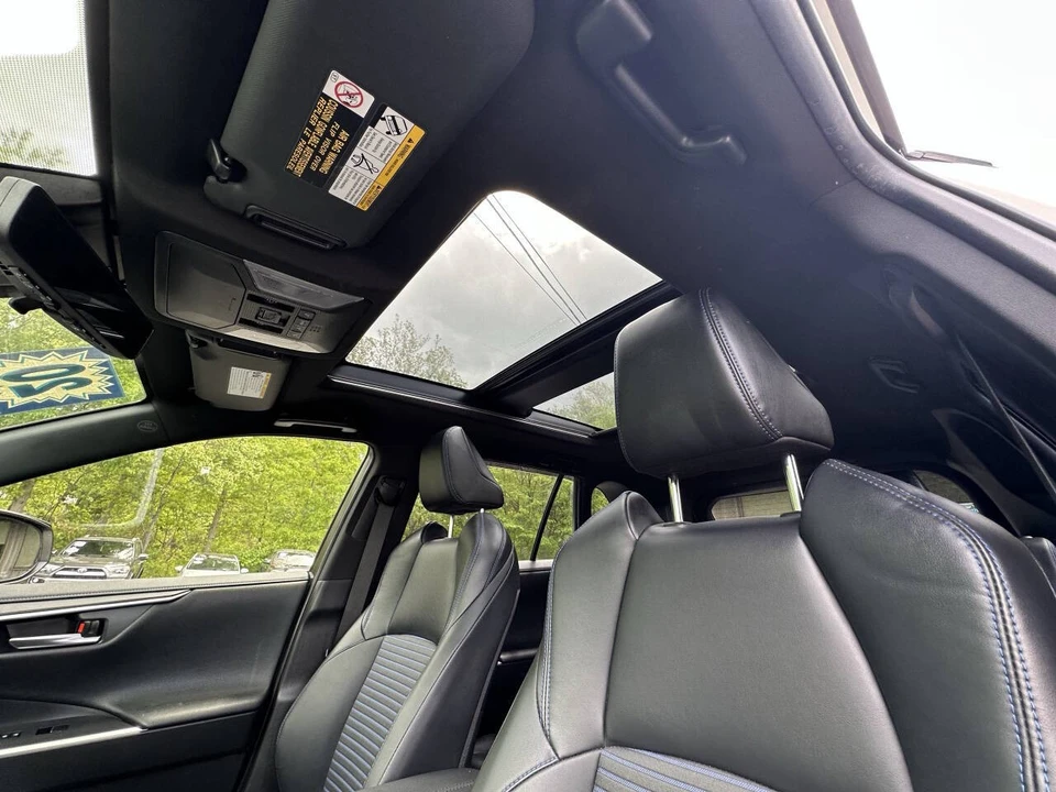 2020 Toyota RAV4 5th Gen - Image 11 of 21