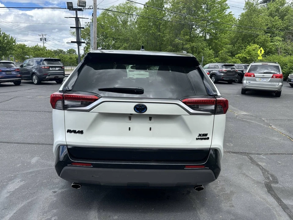 2020 Toyota RAV4 5th Gen - Image 4 of 21