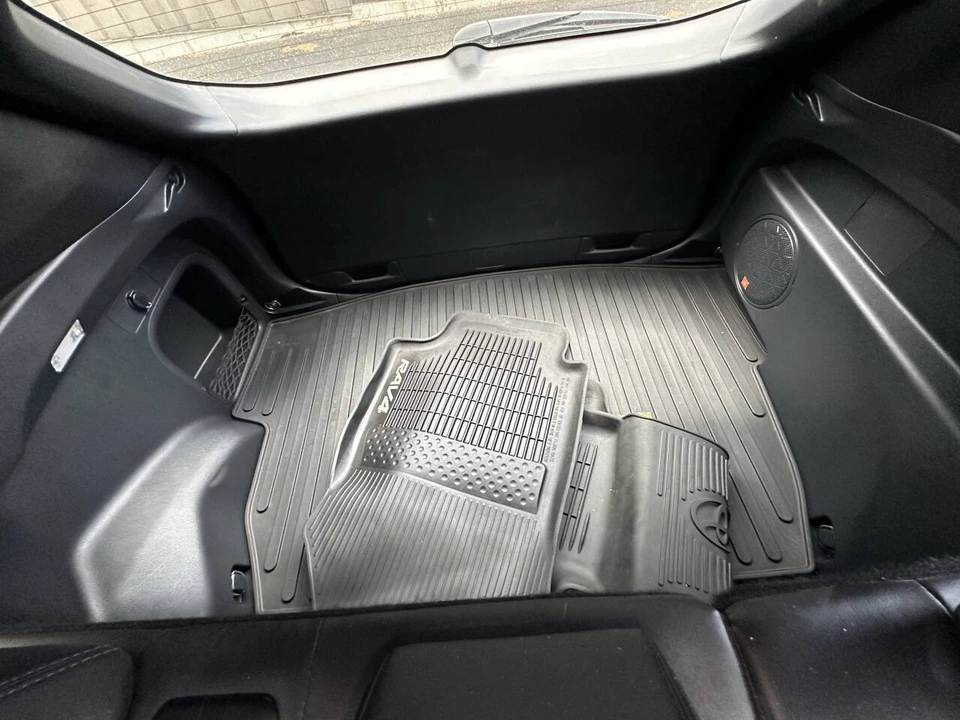 2020 Toyota RAV4 5th Gen - Image 18 of 21