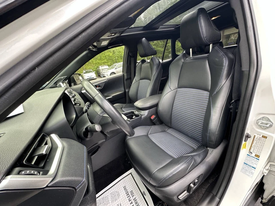 2020 Toyota RAV4 5th Gen - Image 8 of 21