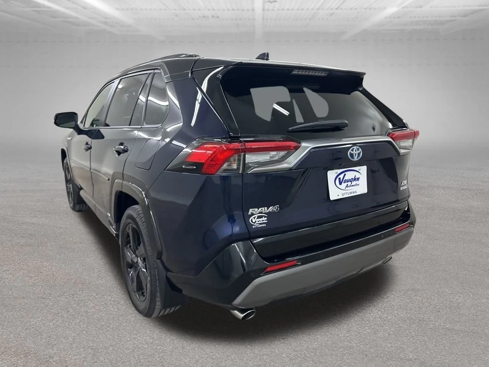 2020 Toyota RAV4 5th Gen - Image 9 of 12