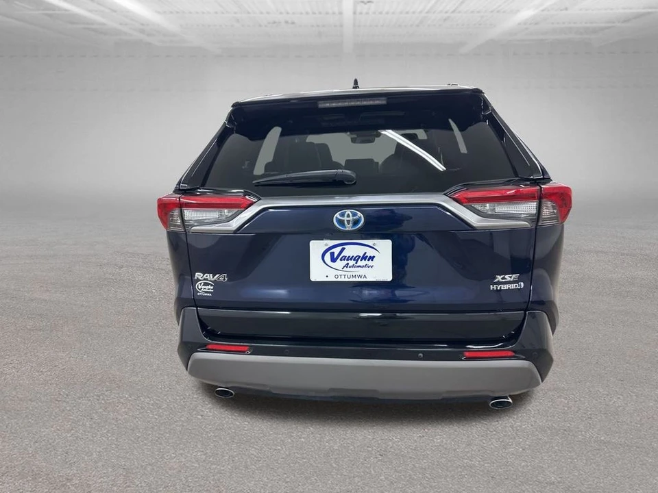 2020 Toyota RAV4 5th Gen - Image 10 of 12