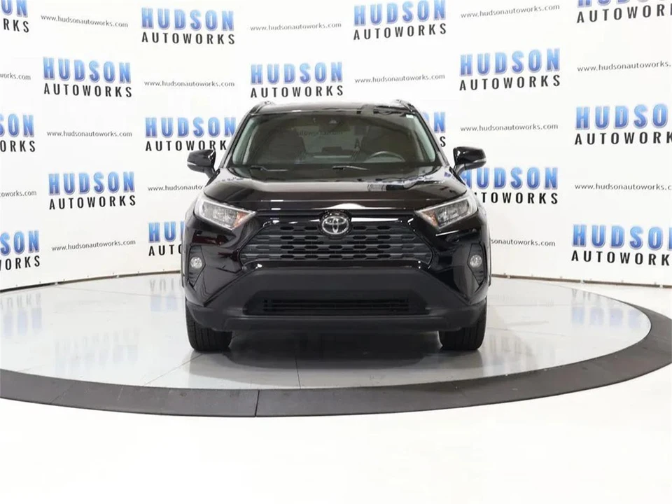 2020 Toyota RAV4 5th Gen - Image 9 of 31