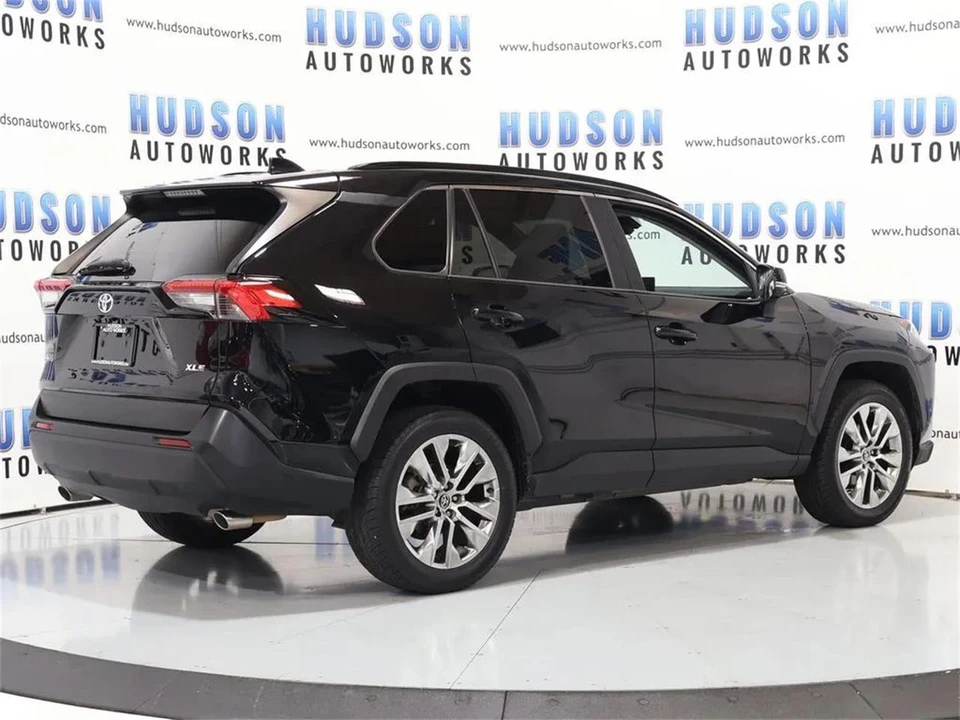 2020 Toyota RAV4 5th Gen - Image 6 of 31