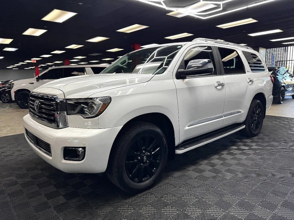 2020 Toyota Sequoia 2nd Gen - Image 7 of 12