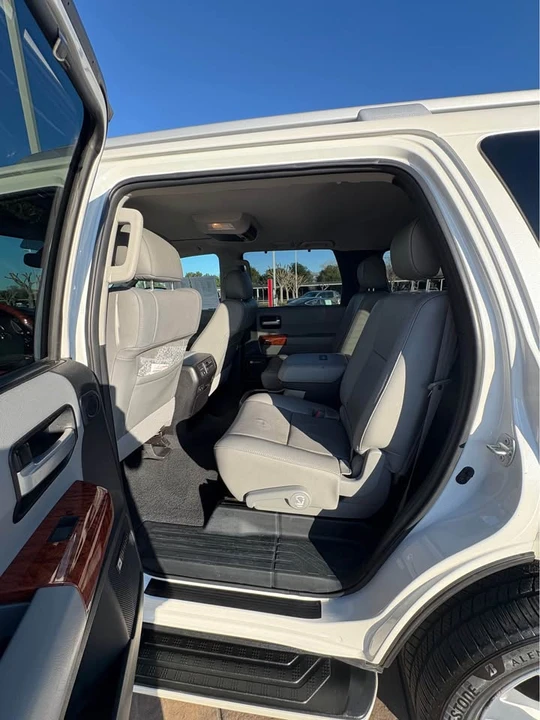 2020 Toyota Sequoia 2nd Gen - Image 7 of 7
