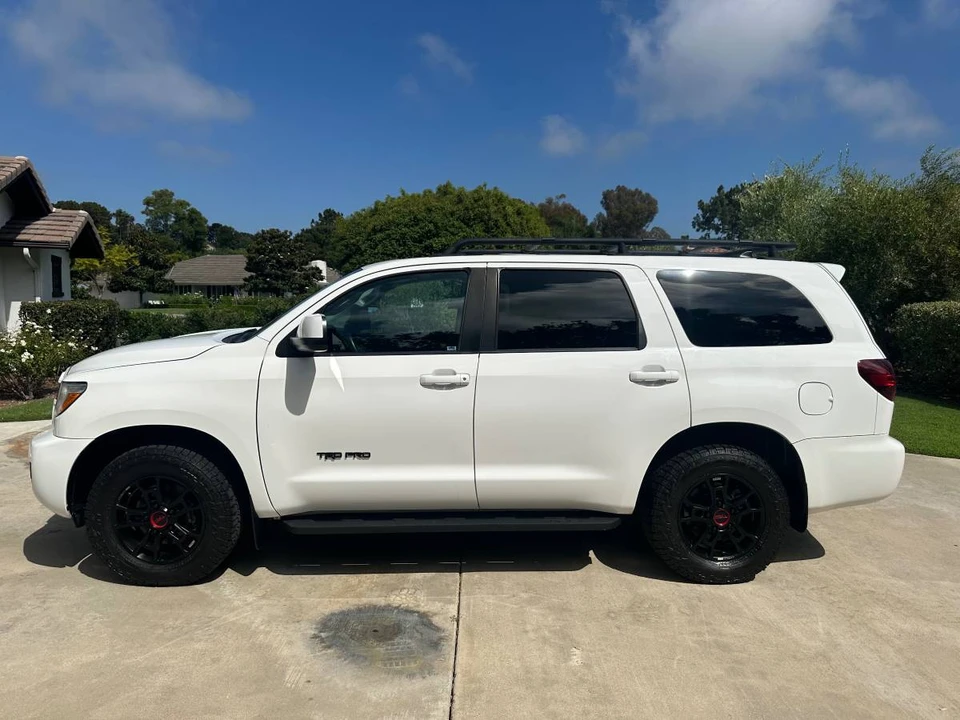 2020 Toyota Sequoia 2nd Gen - Image 2 of 18