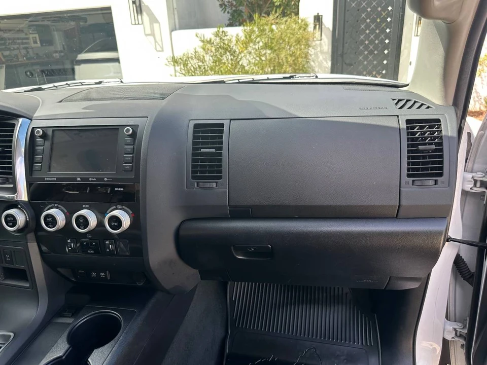 2020 Toyota Sequoia 2nd Gen - Image 18 of 18