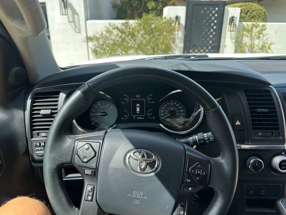 2020 Toyota Sequoia 2nd Gen - Image 16 of 18