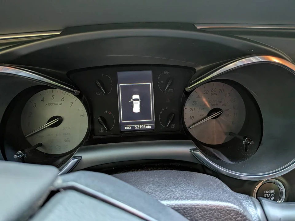 2020 Toyota Sequoia 2nd Gen - Image 7 of 17