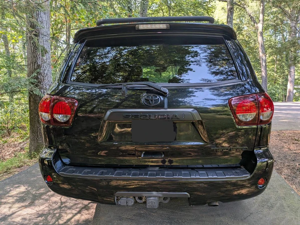 2020 Toyota Sequoia 2nd Gen - Image 5 of 17