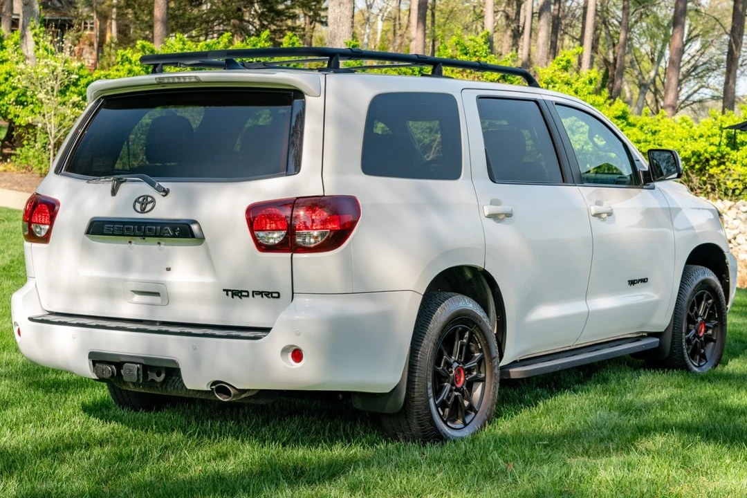 2020 Toyota Sequoia 2nd Gen - Image 2 of 8