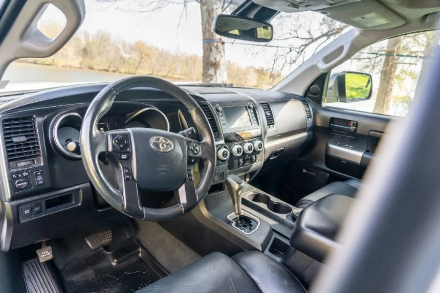 2020 Toyota Sequoia 2nd Gen - Image 4 of 11