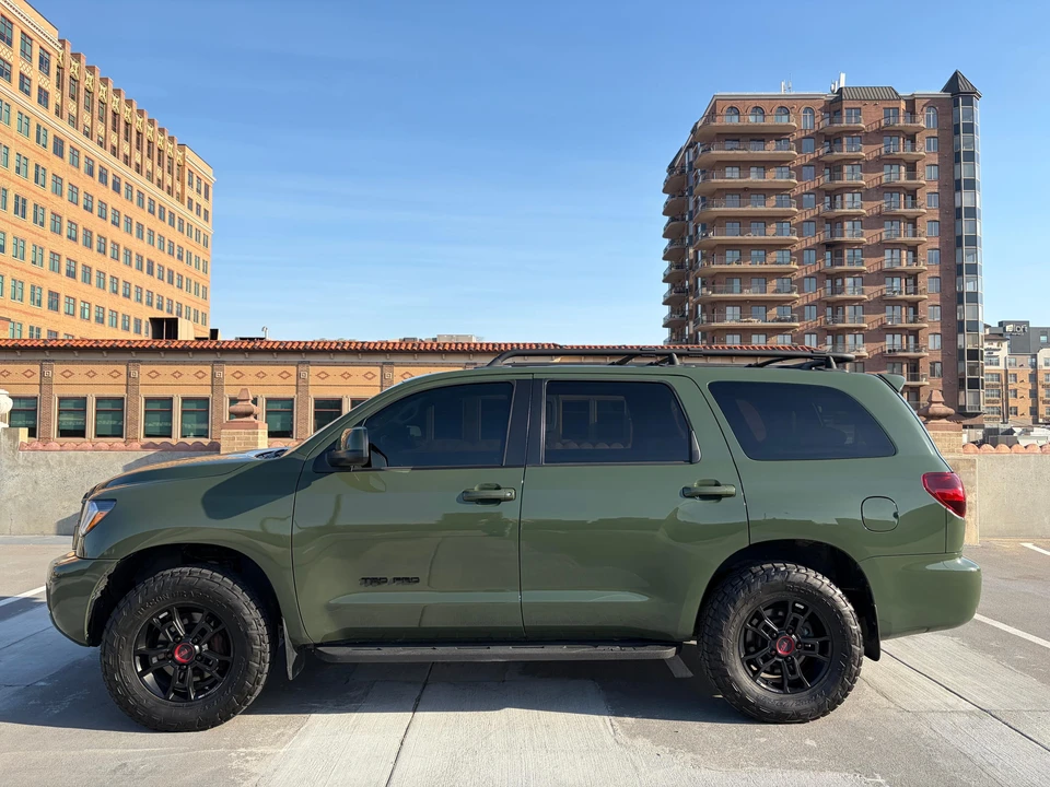 2020 Toyota Sequoia 2nd Gen - Image 7 of 31