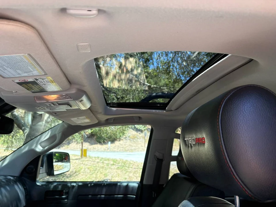 2020 Toyota Sequoia 2nd Gen - Image 17 of 19
