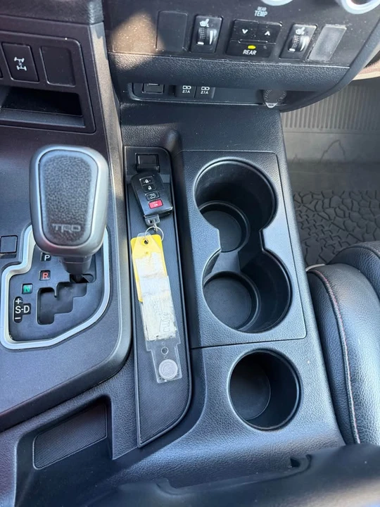 2020 Toyota Sequoia 2nd Gen - Image 18 of 20
