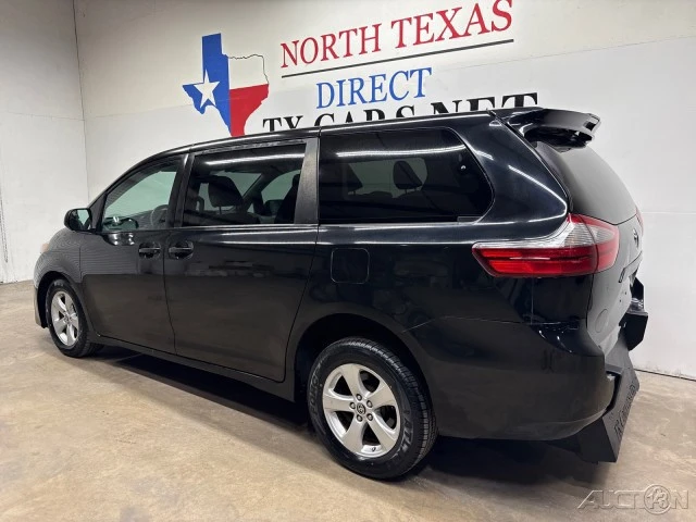 2020 Toyota Sienna 3rd Gen - Image 10 of 21