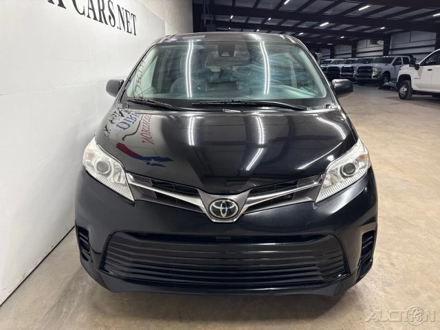 2020 Toyota Sienna 3rd Gen - Image 14 of 21