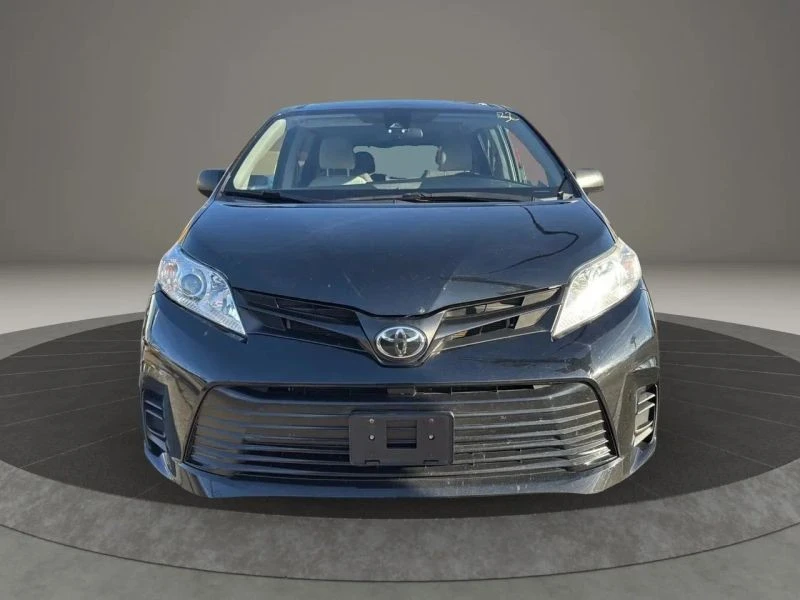 2020 Toyota Sienna 3rd Gen - Image 2 of 12