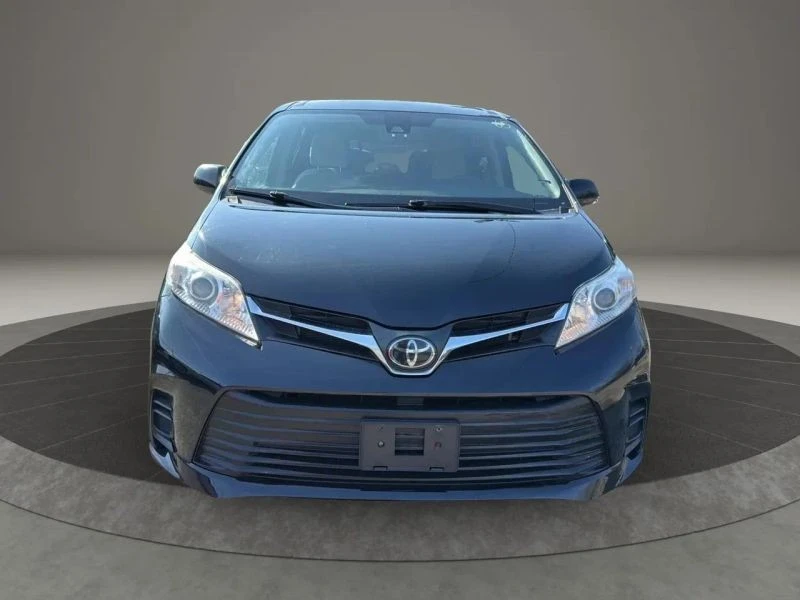2020 Toyota Sienna 3rd Gen - Image 2 of 12