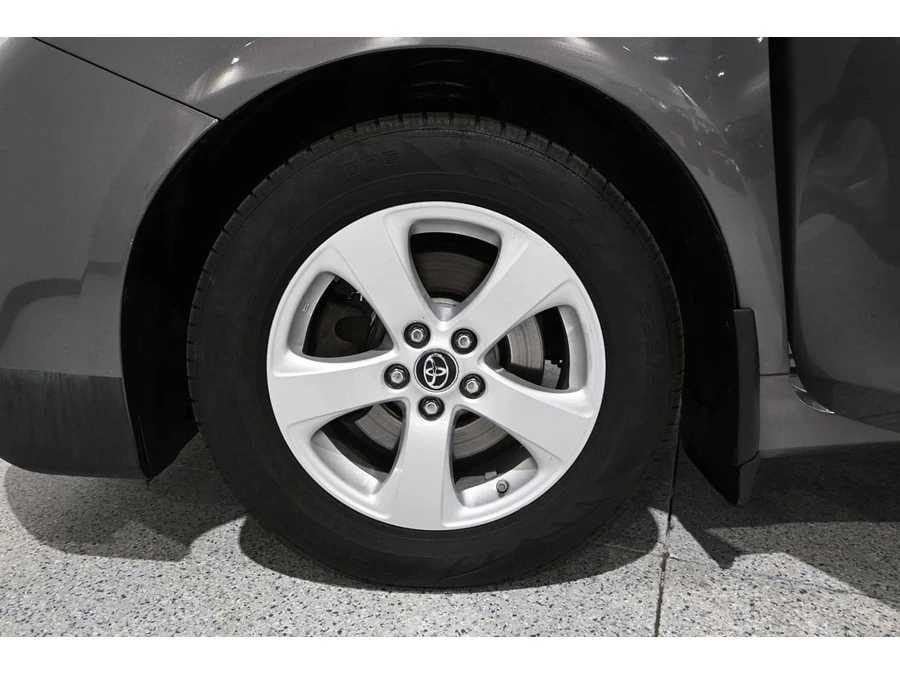2020 Toyota Sienna 3rd Gen - Image 12 of 12