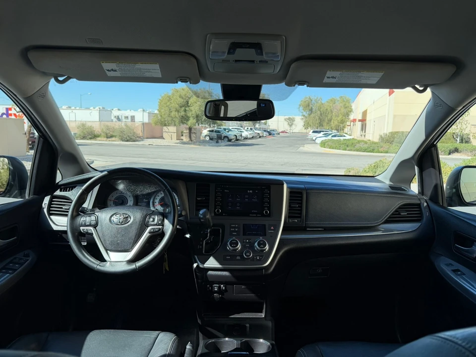 2020 Toyota Sienna 3rd Gen - Image 12 of 15