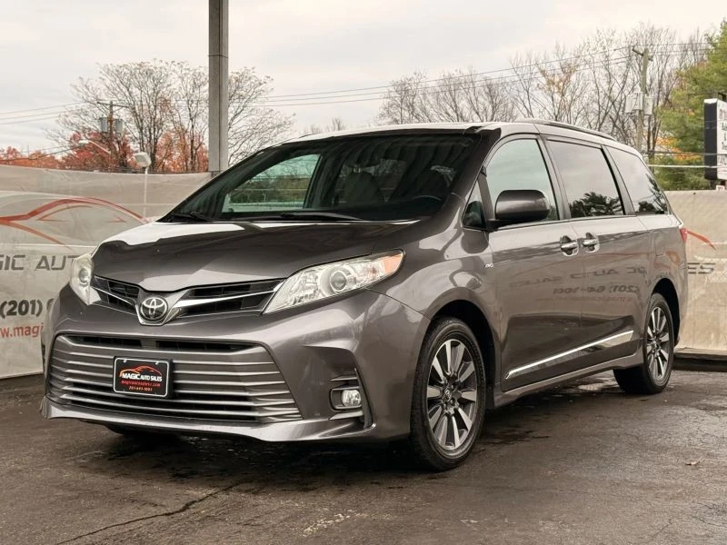 2020 Toyota Sienna 3rd Gen - Image 3 of 12