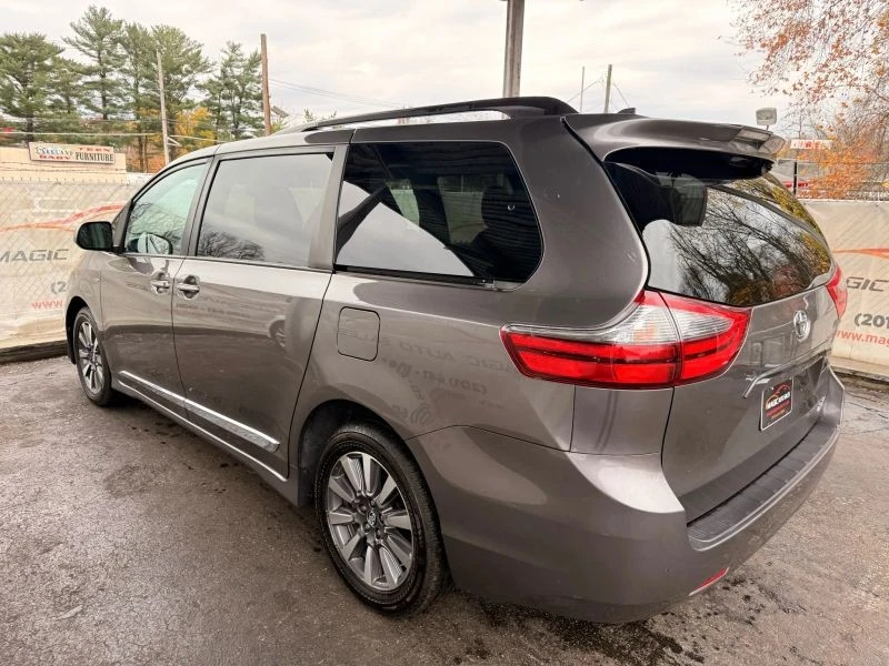 2020 Toyota Sienna 3rd Gen - Image 12 of 12