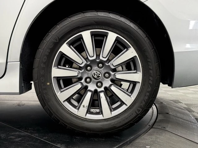 2020 Toyota Sienna 3rd Gen - Image 12 of 12