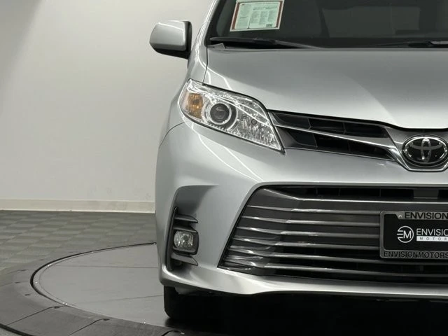 2020 Toyota Sienna 3rd Gen - Image 4 of 12