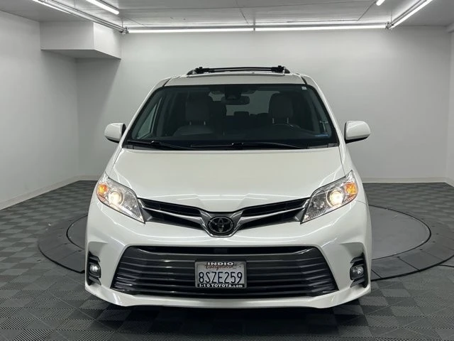 2020 Toyota Sienna 3rd Gen - Image 5 of 12