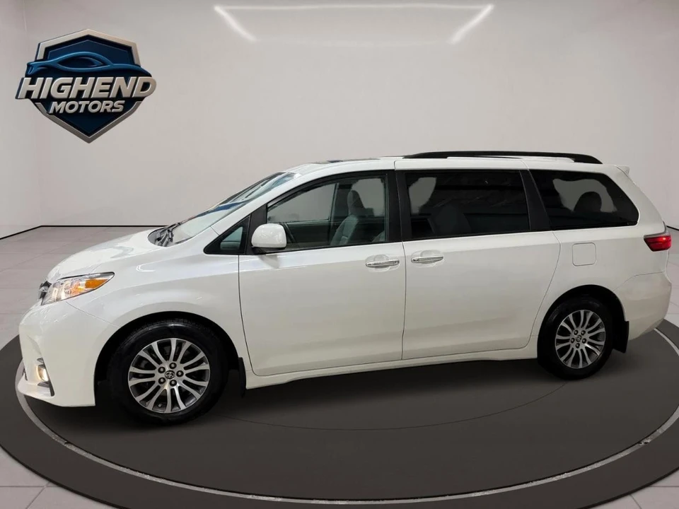 2020 Toyota Sienna 3rd Gen - Image 3 of 21
