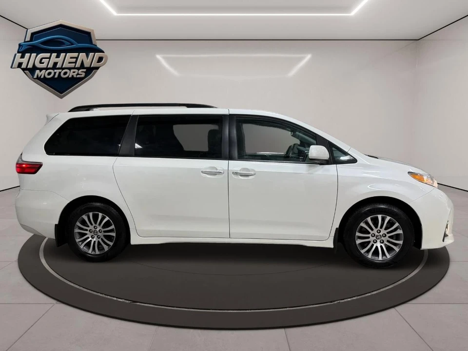 2020 Toyota Sienna 3rd Gen - Image 7 of 21