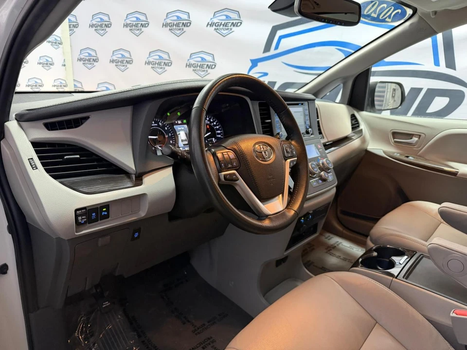 2020 Toyota Sienna 3rd Gen - Image 13 of 21
