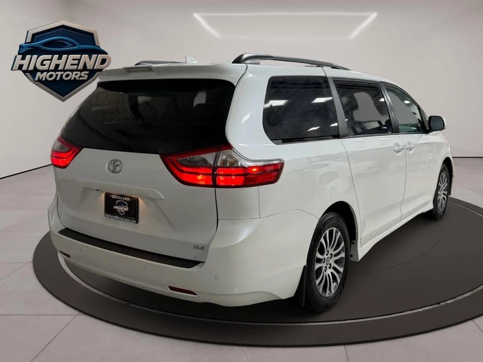 2020 Toyota Sienna 3rd Gen - Image 6 of 21