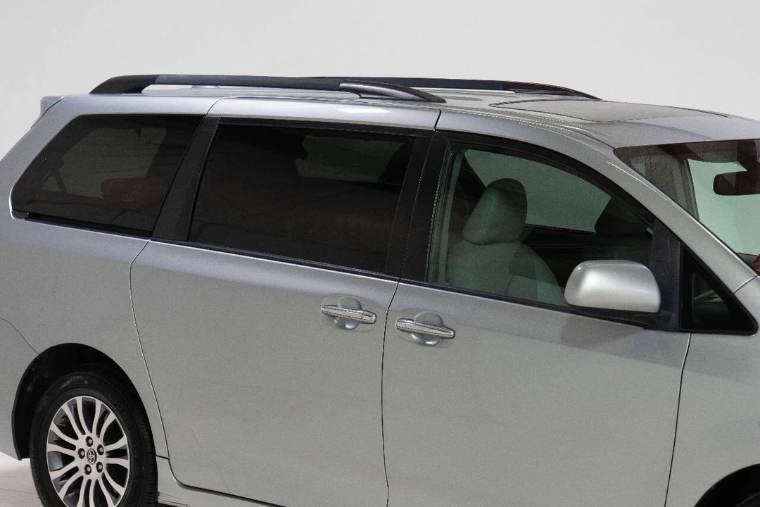 2020 Toyota Sienna 3rd Gen - Image 12 of 12