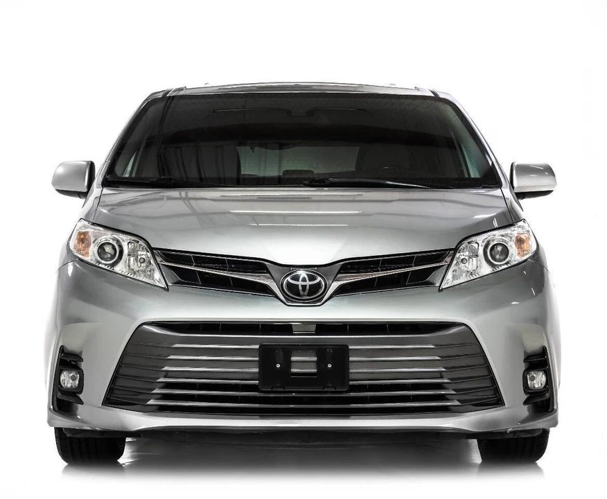 2020 Toyota Sienna 3rd Gen - Image 7 of 12