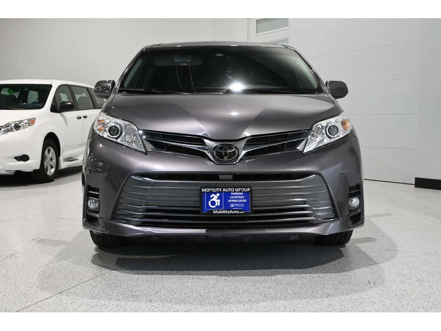 2020 Toyota Sienna 3rd Gen - Image 4 of 12