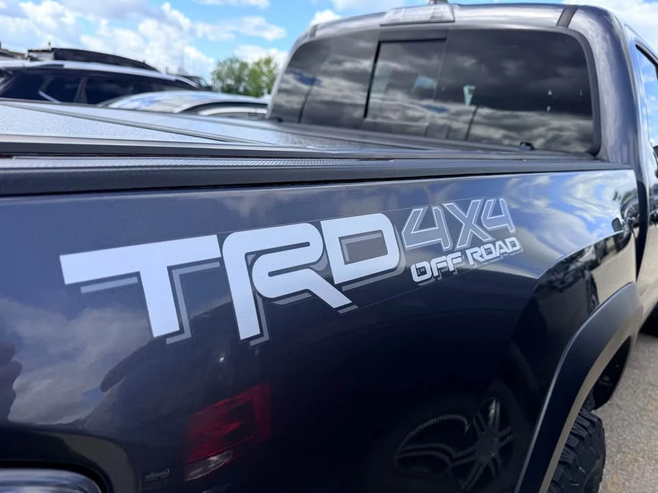 2020 Toyota Tacoma 3rd Gen - Image 7 of 11