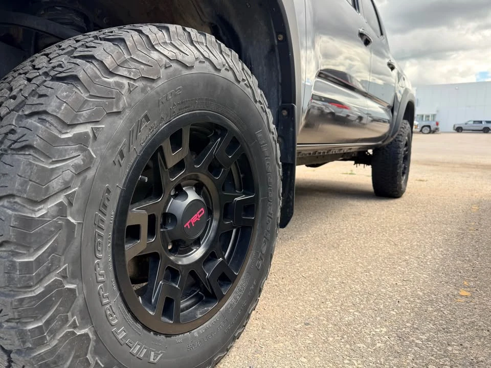 2020 Toyota Tacoma 3rd Gen - Image 3 of 11